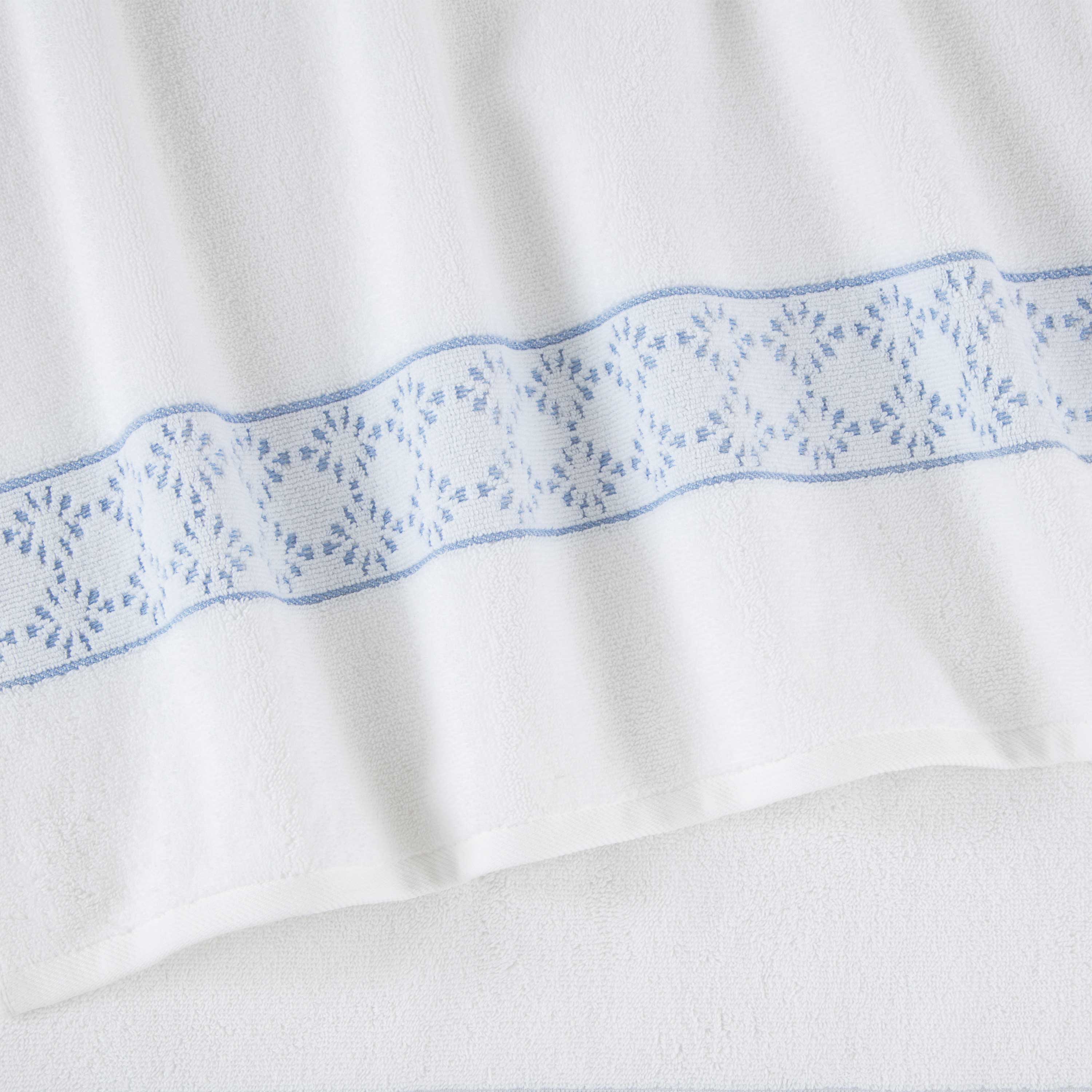Clean Design Home® Savoy Bath Towels - P's One-Stop Shop 