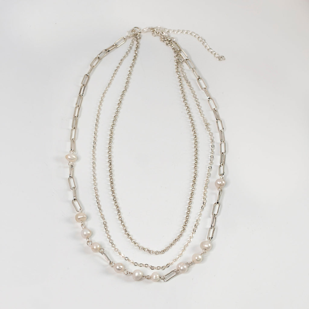 Coquette silver necklace - P's One-Stop Shop 