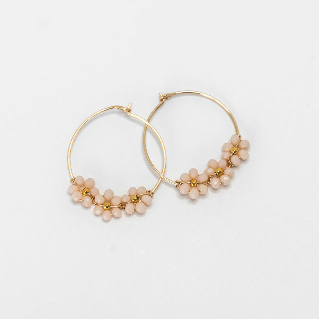 Daisy gold earrings - P's One-Stop Shop 