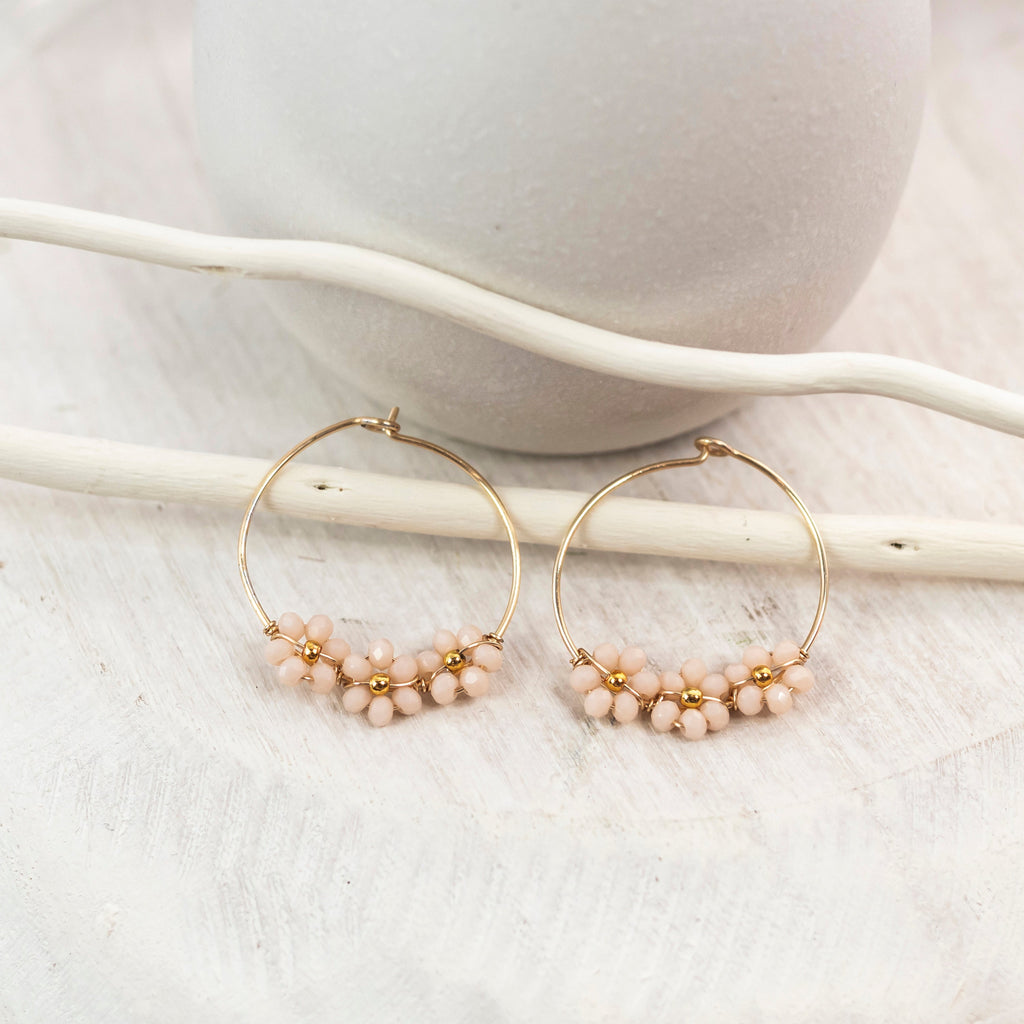 Daisy gold earrings - P's One-Stop Shop 