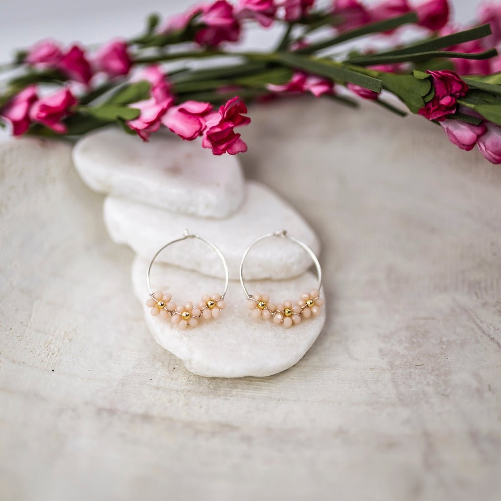 Daisy silver earrings - P's One-Stop Shop 