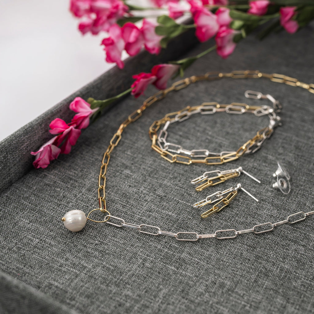Duo earrings - P's One-Stop Shop 