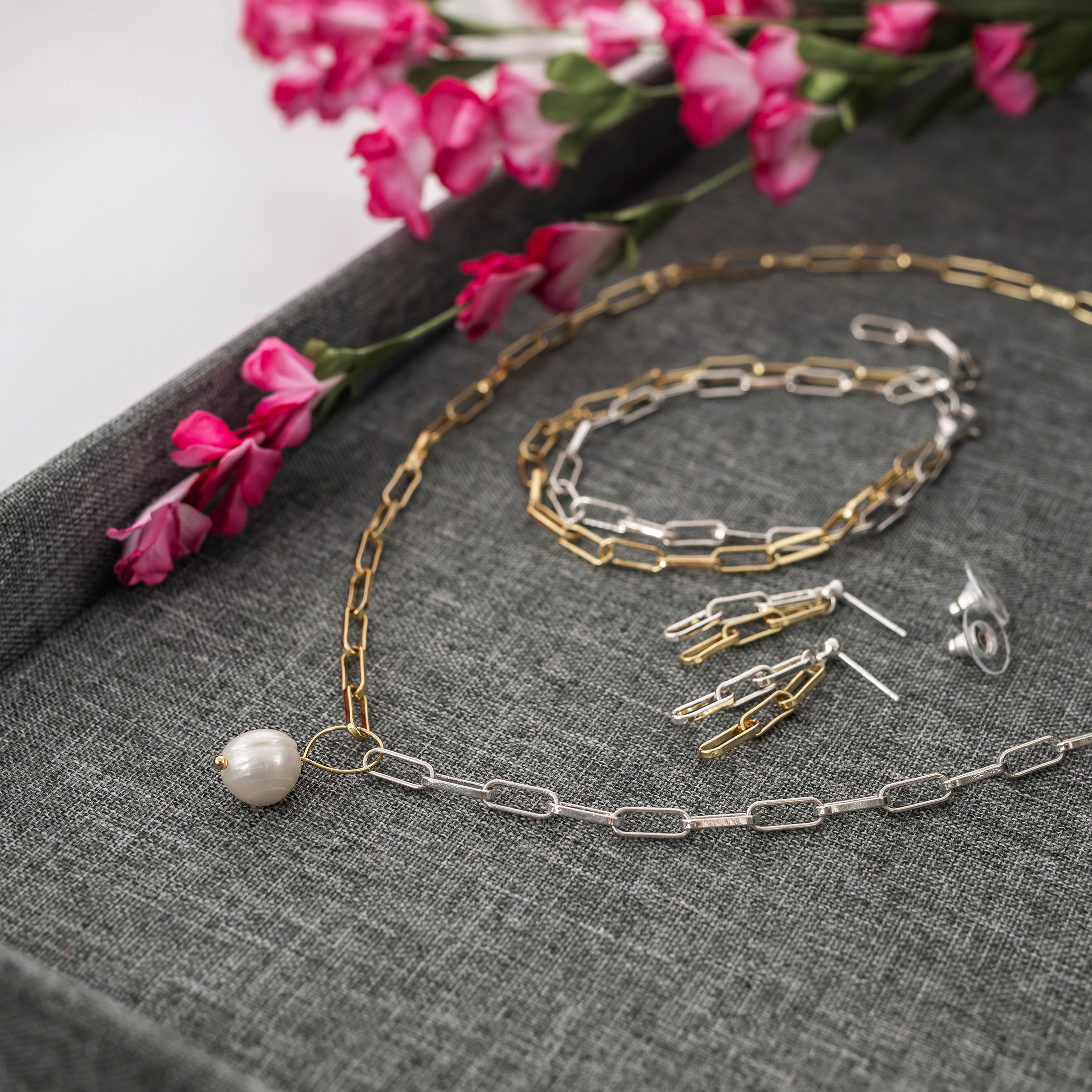 Duo necklace - P's One-Stop Shop 