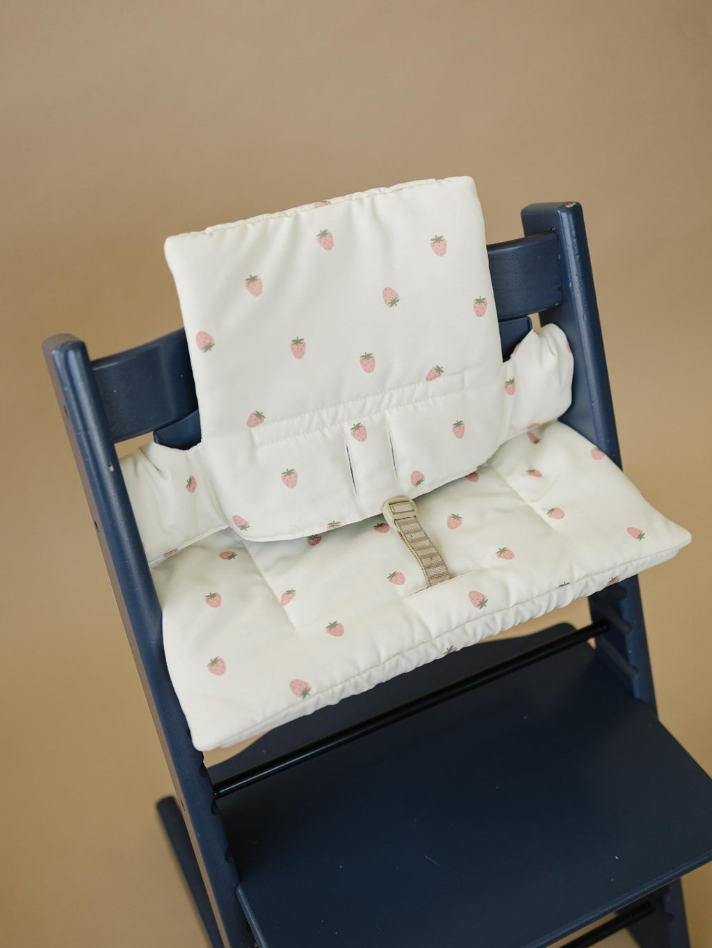 Strawberry Cushion for the Stokke Tripp Trapp Highchair - Wipeable Cover - Baby Highchair Accessories - Berry Print - P's One-Stop Shop 