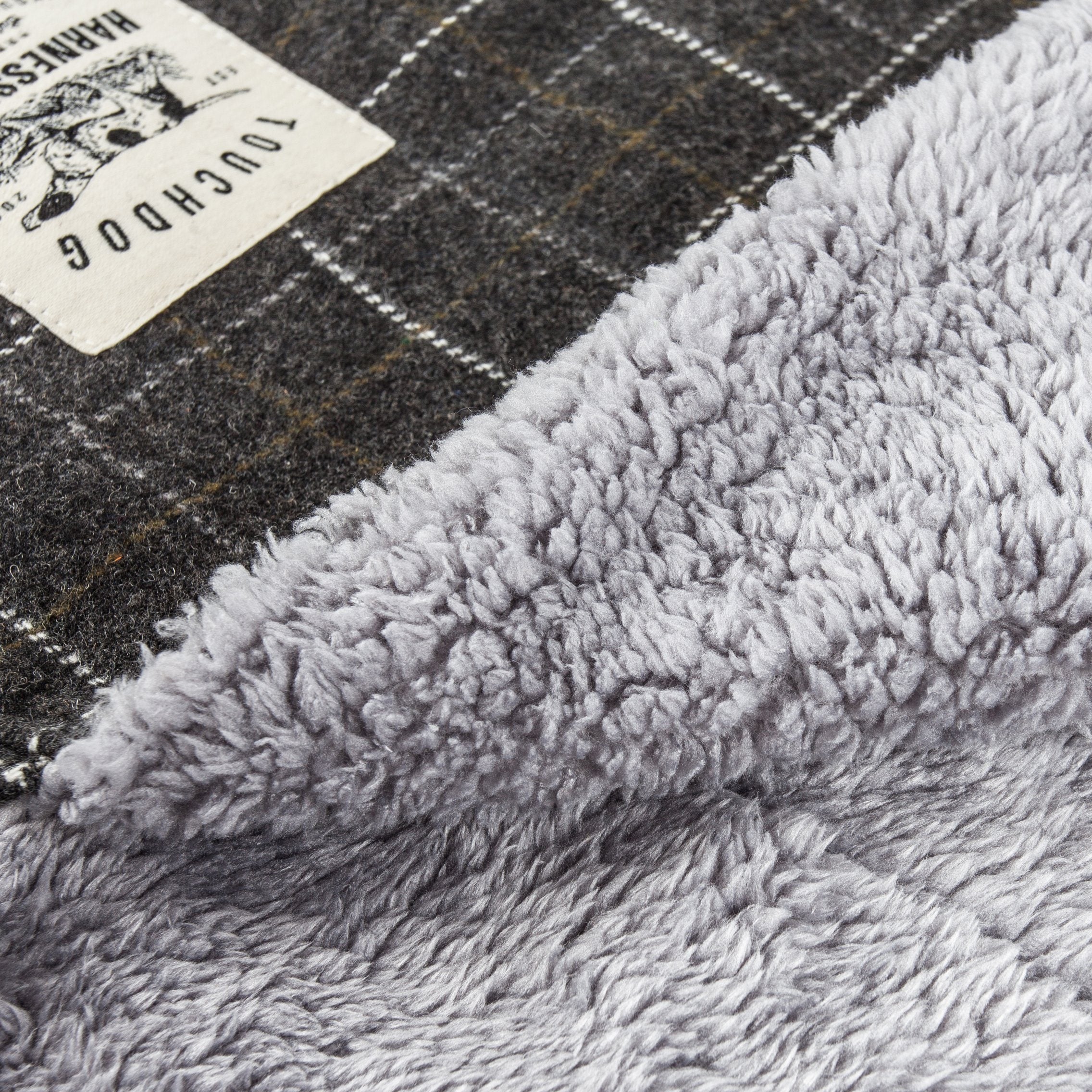 Touchdog ® 2-In-1 Windowpane Plaid Dog Jacket and Matching Reversible Dog Mat - P's One-Stop Shop 