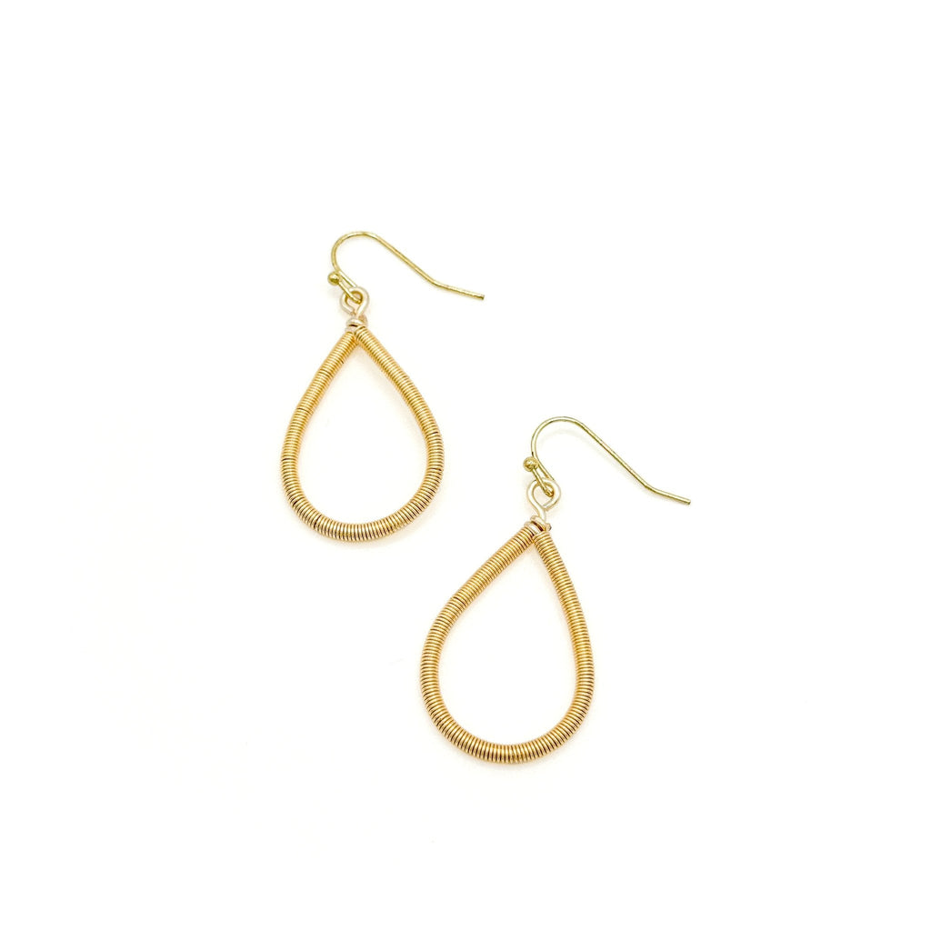 Twist earrings - P's One-Stop Shop 